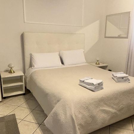 Monolocale In Piazza Isolo Διαμέρισμα Βερόνα Εξωτερικό φωτογραφία
