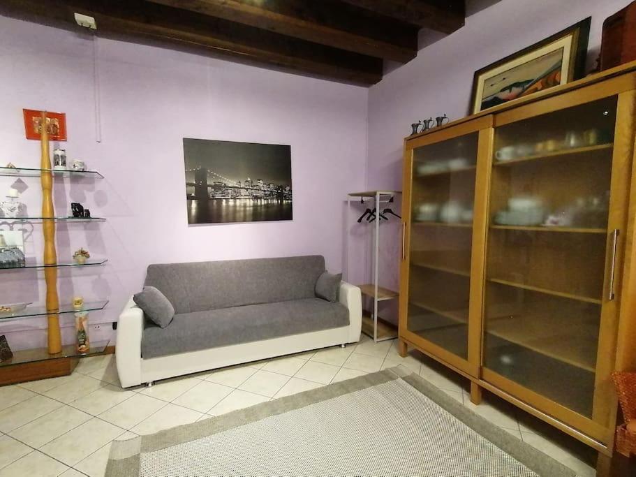 Monolocale In Piazza Isolo Διαμέρισμα Βερόνα Εξωτερικό φωτογραφία